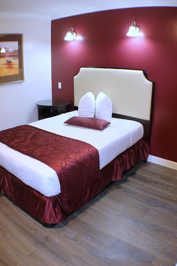Center Lake Hotel Los Angeles Ngoại thất bức ảnh
